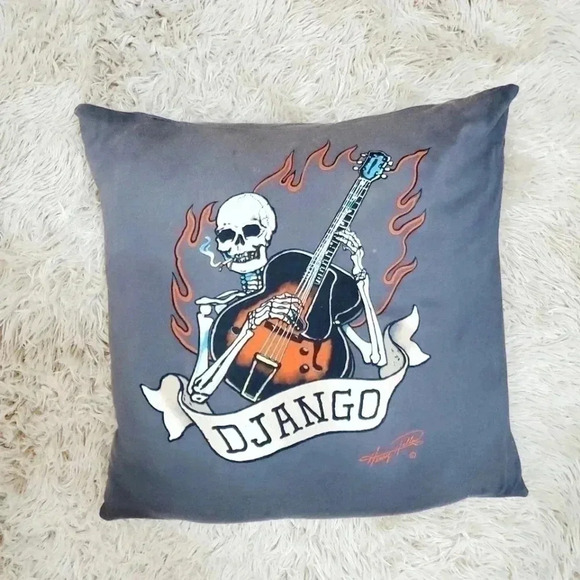 DJANGO Smoking skull print Throw pillow - Picture 5 of 6